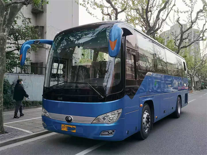 上海租中巴車